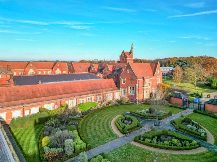 3 Bedroom Apartment To Rent In The Clock Tower, The Galleries, Brentwood, CM14