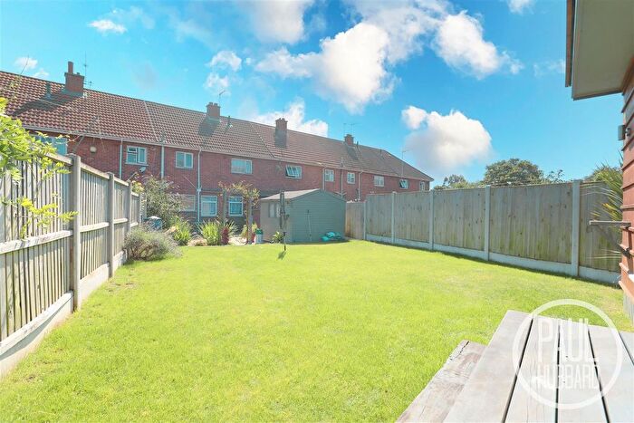 3 Bedroom Terraced House For Sale In Summerfield Gardens, Lowestoft, NR33