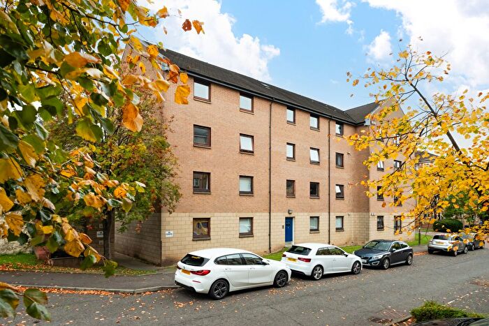 2 Bedroom Flat For Sale In / Easter Dalry Wynd, Edinburgh, EH11
