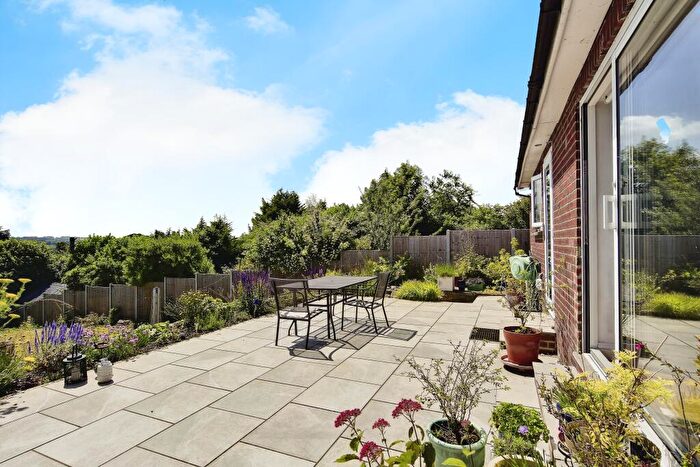 3 Bedroom Bungalow For Sale In Heath Road, Maidstone, Kent, ME16