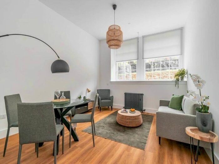 1 Bedroom Flat To Rent In Viewforth, Bruntsfield, Edinburgh, EH10 - Photo 2