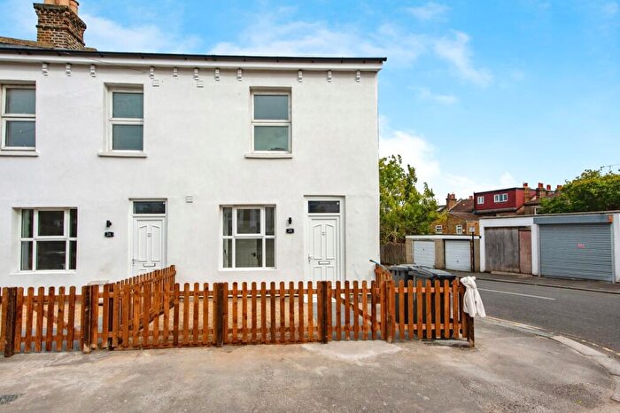 3 Bedroom House For Sale In Knowles Hill Crescent, London, SE13