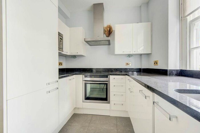 1 Bedroom Flat To Rent In Warwick Gardens, Kensington, London, W14