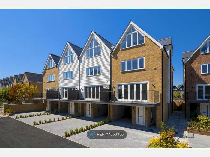 4 Bedroom Terraced House To Rent In Abbey Wharf, Faversham, ME13