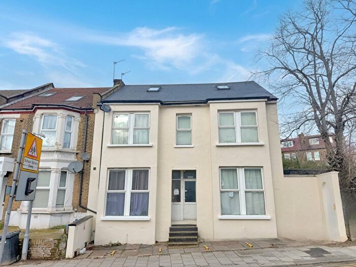 1 Bedroom Studio To Rent In Acton Lane, London, NW10