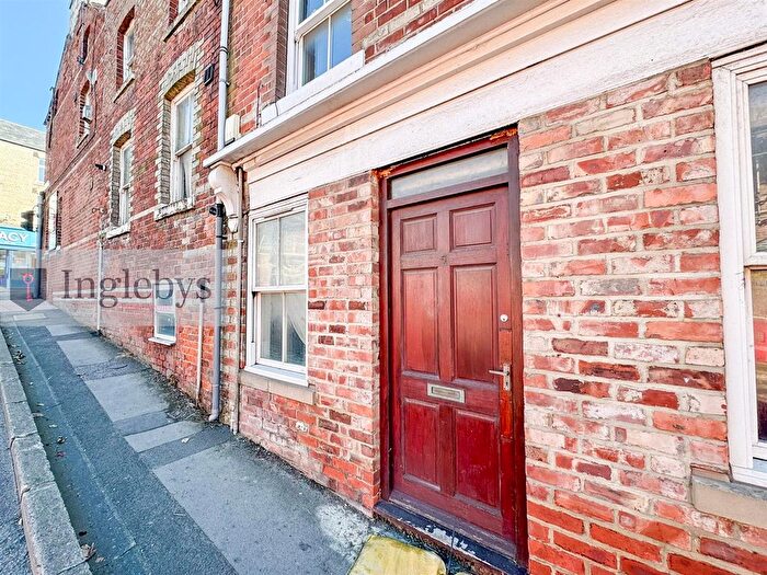 1 Bedroom Flat To Rent In Station Road, Loftus, Saltburn-By-The-Sea, TS13