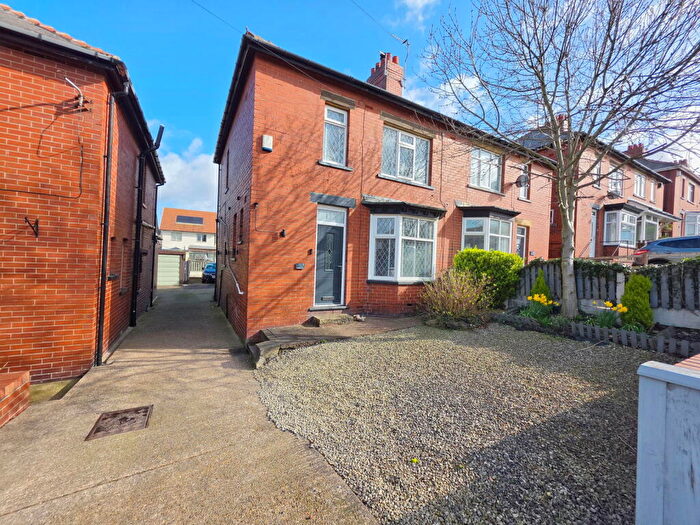 3 Bedroom Semi Detached House For Sale In Redbrook Road, Barnsley, S75