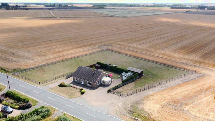 3 Bedroom Bungalow For Sale In Anwick Fen, Sleaford, NG34