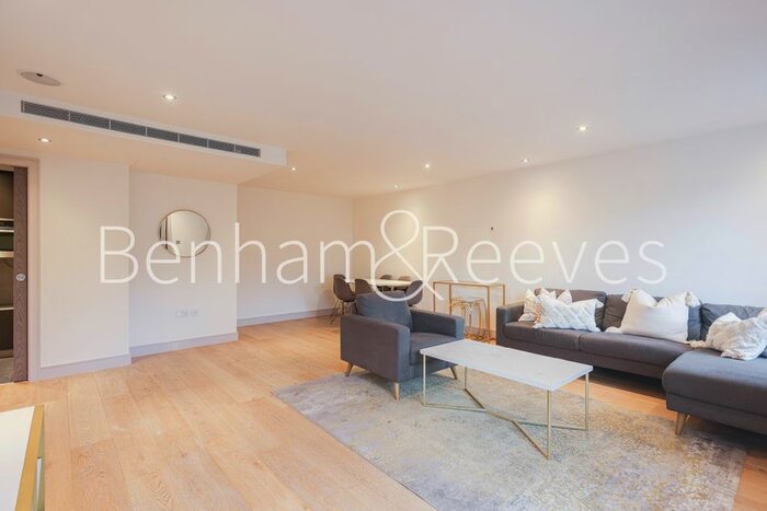 3 Bedroom Flat To Rent In Park Street, Fulham, SW6