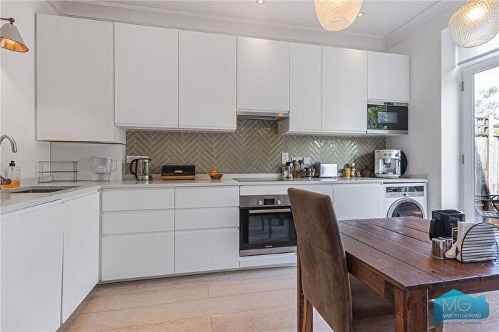 2 Bedroom Apartment For Sale In Eldon Grove, Hampstead, NW3