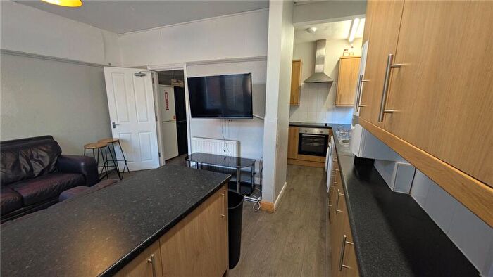 1 Bedroom Property To Rent In Coventry Road, Southampton, Hampshire, SO15