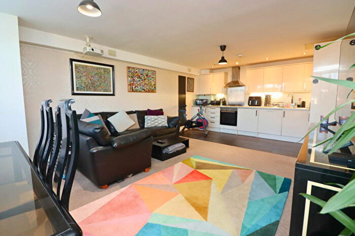2 Bedroom Apartment For Sale In Central Apartments, High Street, Rayleigh, SS6