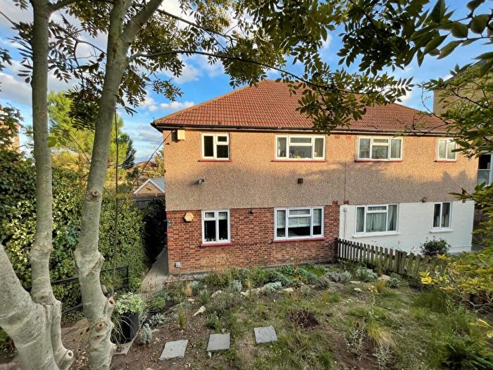 2 Bedroom Maisonette To Rent In Waldenshaw Road, Forest Hill, London, SE23