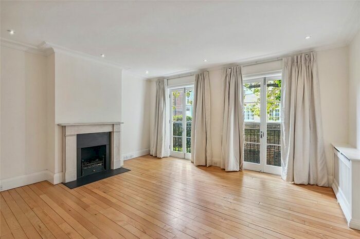 3 Bedroom Terraced House To Rent In Kent Yard, Knightsbridge, SW7