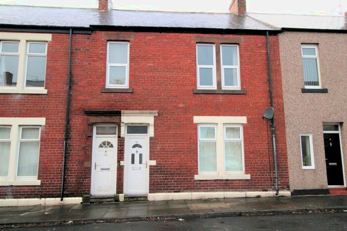3 Bedroom Flat To Rent In Chirton West View, North Shields NE29