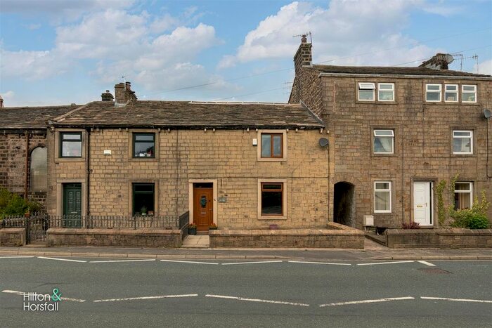 3 Bedroom Cottage For Sale In Keighley Road, Laneshawbridge, Colne, BB8