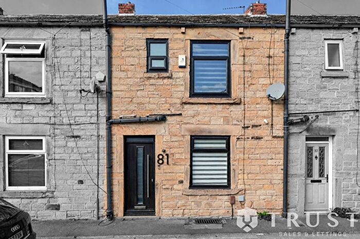 3 Bedroom Terraced House For Sale In Hollinbank Lane, Heckmondwike, WF16