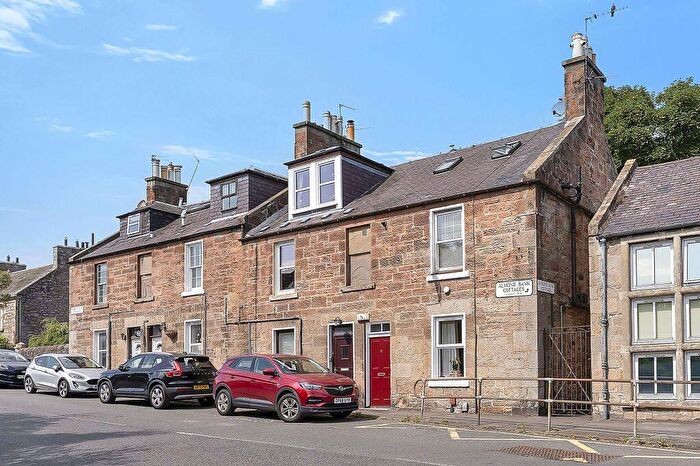 2 Bedroom Maisonette For Sale In Almond Bank Cottages, Cramond, Edinburgh, EH4