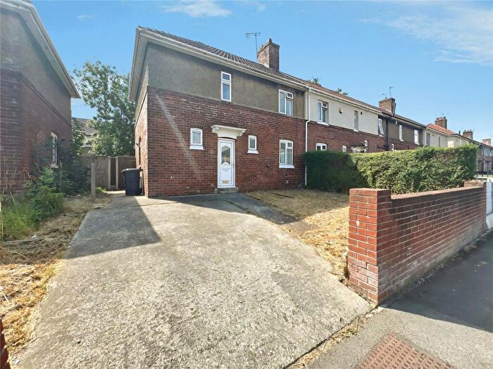 3 Bedroom End Of Terrace House To Rent In Woodfield Road, Doncaster, South Yorkshire, DN4