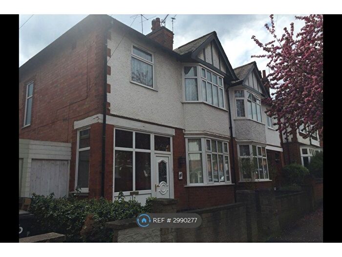 3 Bedroom Semi-detached House To Rent In Upperton Road, Leicester, LE3