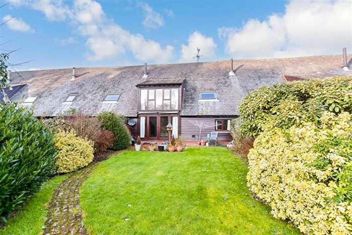 4 Bedroom Terraced House For Sale In Shepherdswell Road, Eythorne, Dover, Kent, CT15