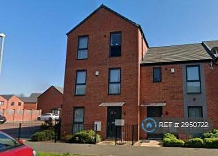 4 Bedroom Semi-Detached House To Rent In Pescall Boulevard, Leicester, LE4