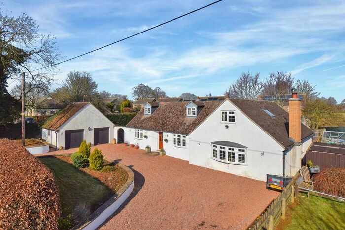 5 Bedroom Detached House For Sale In Main Street, Market Overton, Oakham, LE15