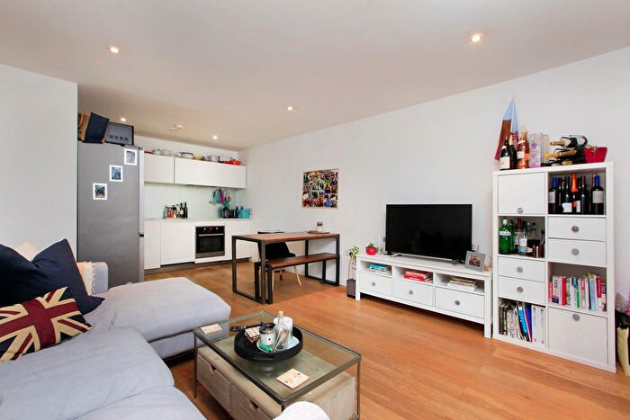 1 Bedroom Flat For Sale In Hardwicks Square, Wandsworth, SW18