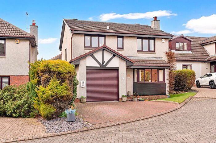 4 Bedroom Detached House For Sale In Caiyside, Edinburgh, EH10