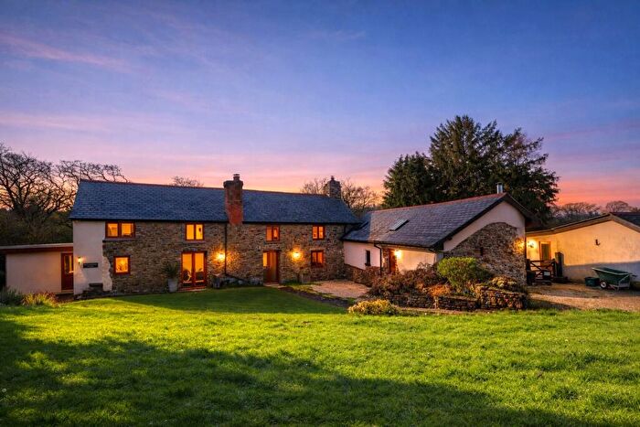 9 Bedroom Equestrian Facility For Sale In Natcott Lane, Hartland, Bideford, Devon, EX39