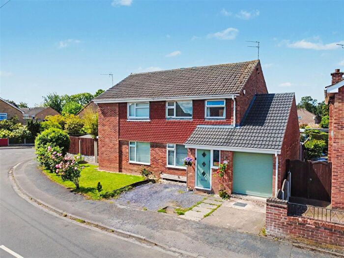 3 Bedroom Semi-Detached House For Sale In Borrowdale Drive, Long Eaton, NG10