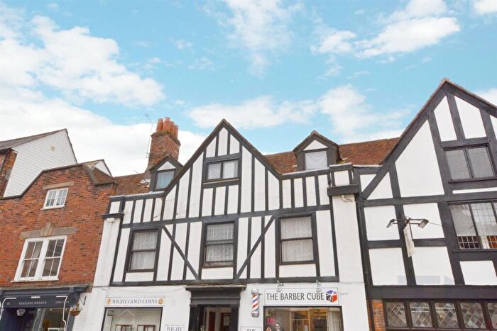 1 Bedroom Flat To Rent In Newport, Isle Of Wight., PO30