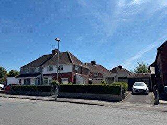 3 Bedroom Semi Detached House For Sale In Lyttelton Road, Stechford, Birmingham, West Midlands, B33