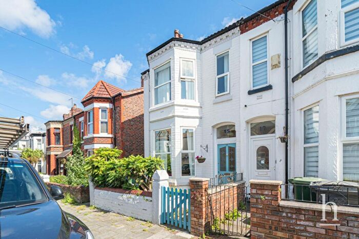 3 Bedroom Semi Detached House For Sale In Mellor Road, Birkenhead, CH42