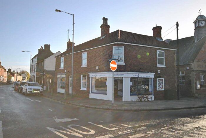 2 Bedroom Flat To Rent In Sunderland Street, Tickhill, Doncaster, DN11