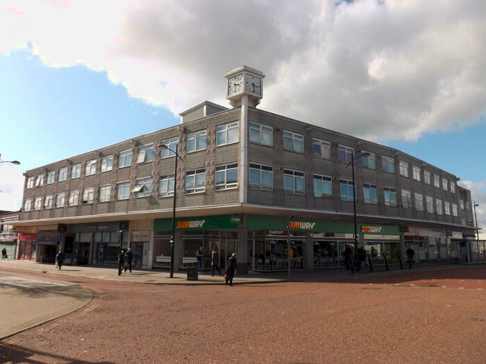 2 Bedroom Apartment To Rent In The Clock House, Waterlooville, PO7