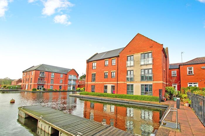2 Bedroom Flat For Sale In Mart Lane, Stourport-On-Severn, DY13