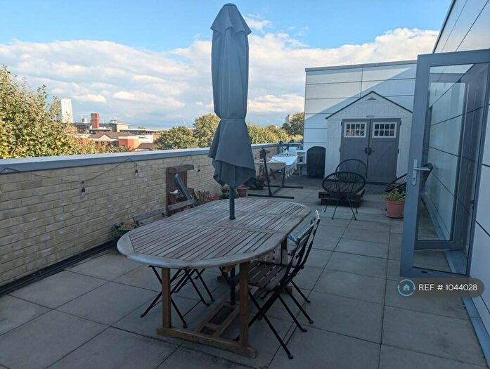 1 Bedroom Flat To Rent In Robert Milligan House, London, E3