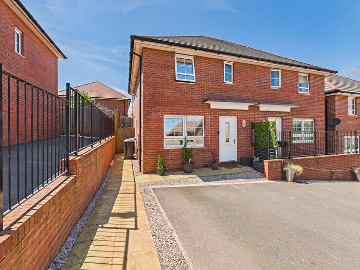 3 Bedroom Semi Detached House For Sale In Dewberry Drive, Paignton, TQ4