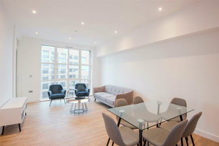 3 Bedroom Apartment To Rent In Maritime Street, London, SE16