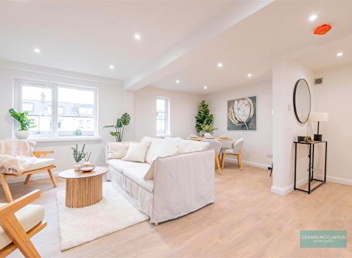 3 Bedroom Flats For Sale In Greenway, Belfast, BT6