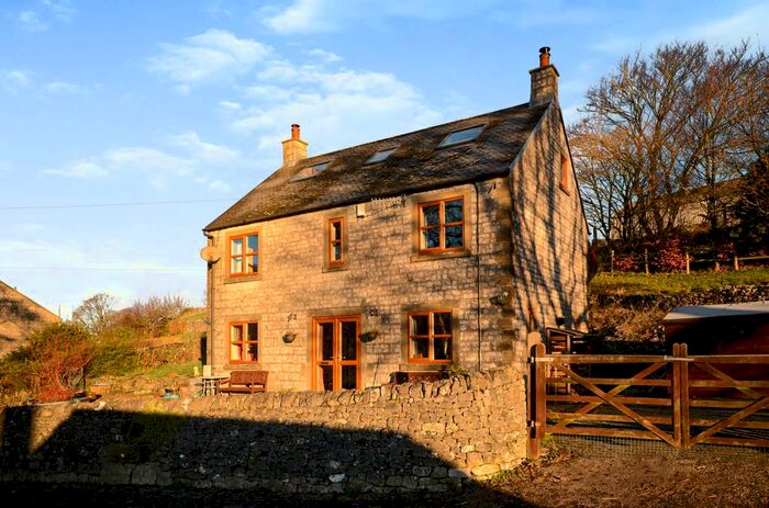 4 Bedroom Detached House For Sale In Earl Sterndale, Buxton, Derbyshire, SK17