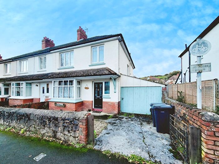 2 Bedroom Flat For Sale In Poundfield Road, Minehead, TA24