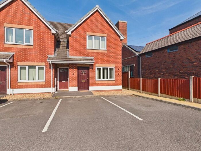 2 Bedroom Flat For Sale In Factory Street, Tyldesley, M29