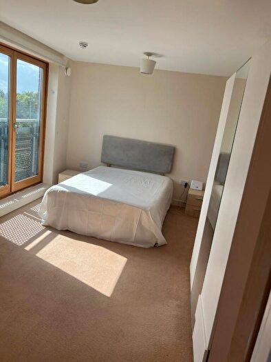 2 Bedroom Apartment To Rent In Tay Court, Meath Crescent, Bethnal Green, E2