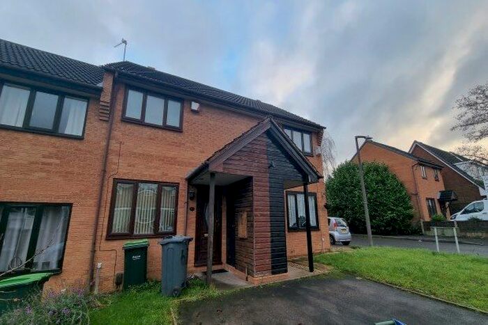 2 Bedroom Property To Rent In Tompstone Road, West Bromwich, B71