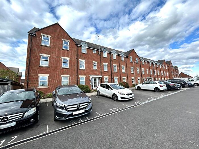 2 Bedroom Flat For Sale In Cloatley Crescent, Royal Wootton Bassett, SN4