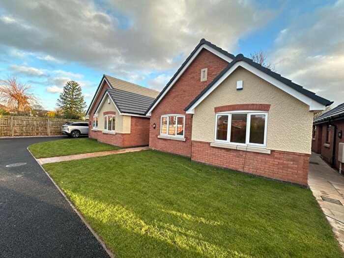 3 Bedroom Property For Sale In Wood Lane, Newhall, DE11