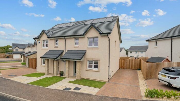 3 Bedroom Semi-Detached House For Sale In Birchwood Crescent, Cambuslang, South Lanarkshire, G72