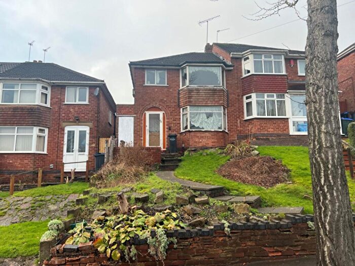 3 Bedroom Semi Detached House For Sale In Gorse Farm Road, Great Barr, Birmingham, B43